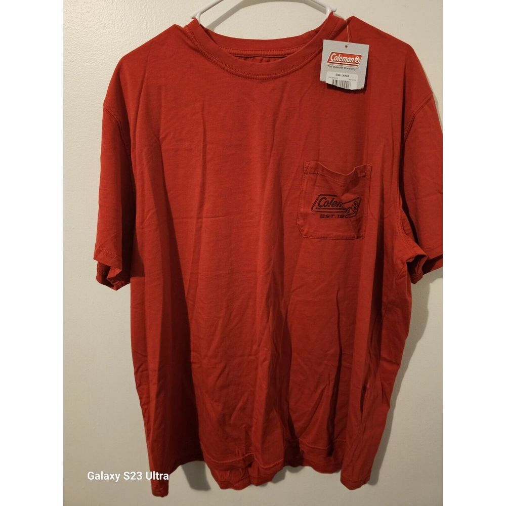 Coleman Front Pocket Logo Men's T-Shirt Red  Outdoor Company Size L